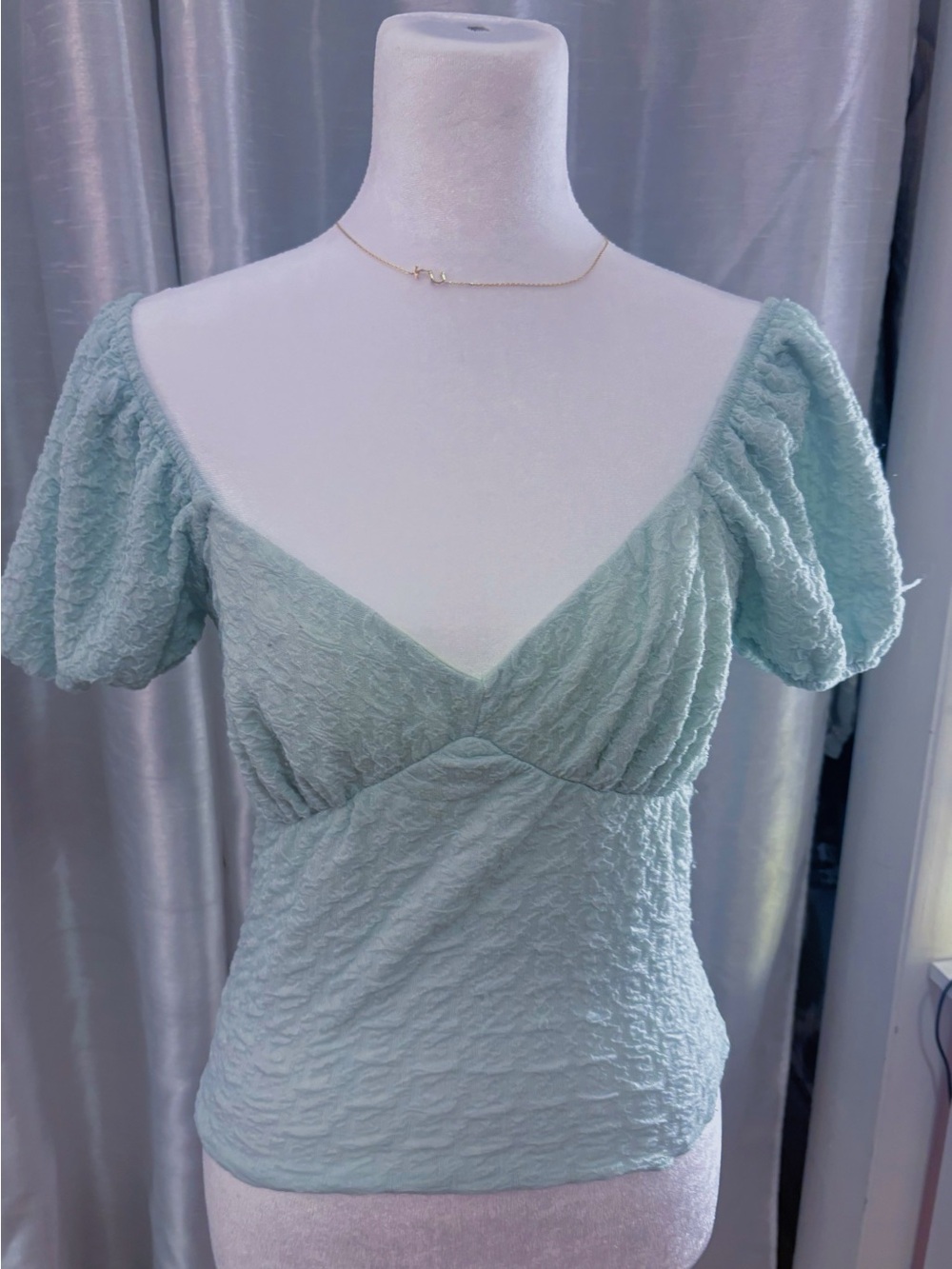 Lush Pale Mint Textured Puff Sleeve V-Neck Crop Top